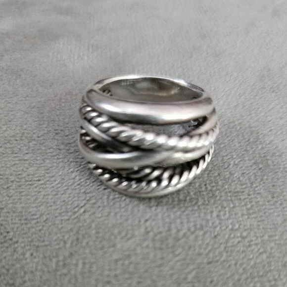 Sterling David Yurman ring size 6 - Picture 2 of 3